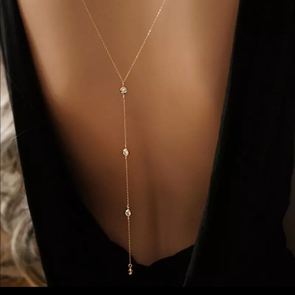🆕 Crystal Back Necklace - Picture 2 of 6